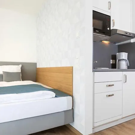 Nino-boardinghouse 2 - A46396